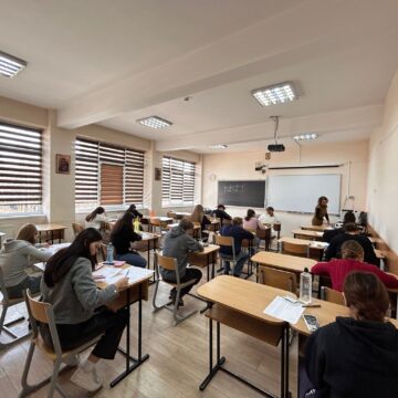 PRESIMULAREA EXAMENULUI DE ADMITERE pentru Facultatea de Medicină și Farmacie din cadrul Universității din Oradea a reunit candidați din 8 județe PRESIMULAREA EXAMENULUI DE ADMITERE pentru Facultatea de Medicină și Farmacie din cadrul Universității din Oradea a reunit candidați din 8 județe