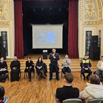 ZIUA INTERNAȚIONALĂ A NONVIOLENȚEI ÎN ȘCOLI: Perspective diverse în cadrul unor discuţii deschise, la Sighetu Marmaţiei