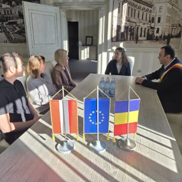 SIGHETU MARMAȚIEI: Campanie de sterilizare gratuită a câinilor, realizată cu sprijinul asociației austriece și a voluntarilor sigheteni SIGHETU MARMAȚIEI: Campanie de sterilizare gratuită a câinilor, realizată cu sprijinul asociației austriece și a voluntarilor sigheteni