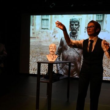 BAIA MARE: „Viața secretă a tablourilor (Cetatea de la Huszt)”, la Teatrul Municipal