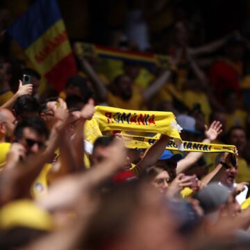 FOTBAL: Suporterii naționalei, invitați să voteze ”tricolorul” lunii februarie. Cinci jucători sunt nominalizați FOTBAL: Suporterii naționalei, invitați să voteze ”tricolorul” lunii februarie. Cinci jucători sunt nominalizați