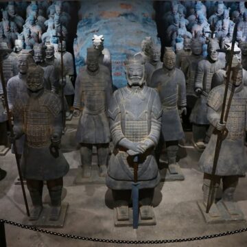 PARTENERIAT: Muzeul Județean de Istorie partener în proiectul expozițional „Soldații de teracotă – Armata nemuritoare a primului împărat chinez”