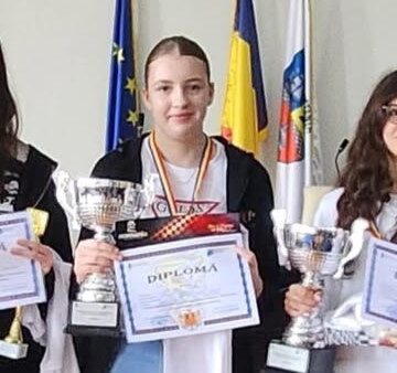 PERFORMANȚĂ: Sara Șunea a câștigat medalia de aur la etapa națională de șah, nivel gimnaziu PERFORMANȚĂ: Sara Șunea a câștigat medalia de aur la etapa națională de șah, nivel gimnaziu