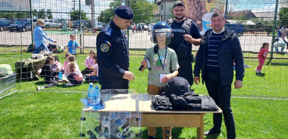 INSPECTORATUL DE JANDARMI: S-a dat startul activităților de Ziua Copilului INSPECTORATUL DE JANDARMI: S-a dat startul activităților de Ziua Copilului