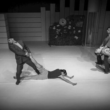 PREMIERĂ: MURMUR – spectacol de teatru-dans la Teatrul Municipal Baia Mare PREMIERĂ: MURMUR – spectacol de teatru-dans la Teatrul Municipal Baia Mare