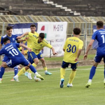 FOTBAL: Minaur joacă acasă, iar cu o victorie poate ajunge lider