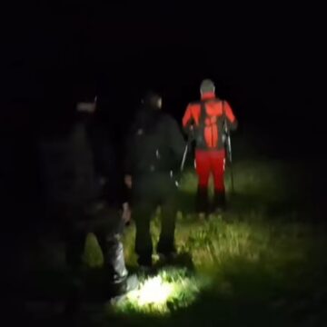 SALVAMONT: Ucrainean salvat din Munții Maramureșului după o intervenție de peste șapte ore SALVAMONT: Ucrainean salvat din Munții Maramureșului după o intervenție de peste șapte ore