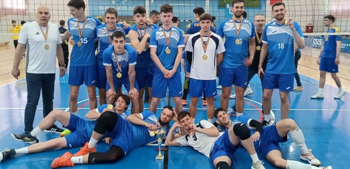 VOLEI: Doi jucători de la Știința Explorări, campioni naționali universitari VOLEI: Doi jucători de la Știința Explorări, campioni naționali universitari