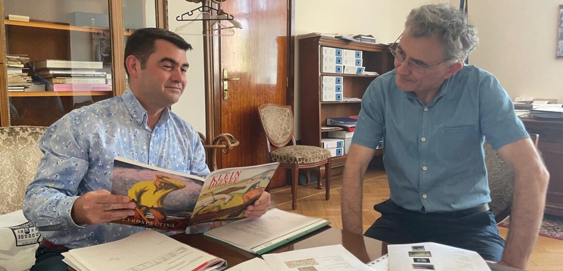 MUZEUL JUDEȚEAN DE ARTĂ:  S-a semnat contractul pentru cea mai importantă expoziție din istoria recentă a muzeului