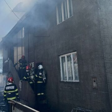 LĂPUȘ: Incendiu de amploare, la două case și o anexă LĂPUȘ: Incendiu de amploare, la două case și o anexă