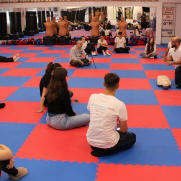 VIDEO: Asociația pentru SMURD Maramureș – Curs de prim ajutor pentru sportivi