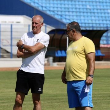 FOTBAL: Minaur a rămas fără Dican. Echipa va fi pregătită în continuare de Buia FOTBAL: Minaur a rămas fără Dican. Echipa va fi pregătită în continuare de Buia