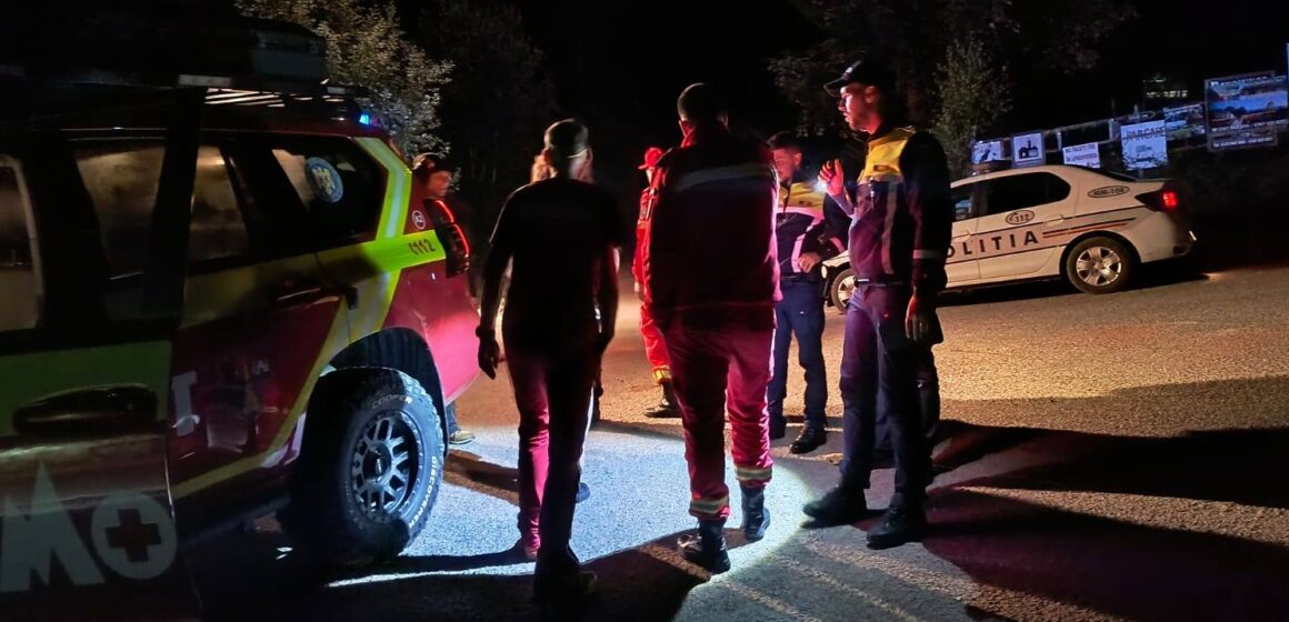 SALVAMONT: Aventură nocturnă cu peripeții în Munții Rodnei SALVAMONT: Aventură nocturnă cu peripeții în Munții Rodnei
