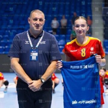 HANDBAL: Teodora Damian, de la Minaur, MVP-ul partidei România – Germania de la EURO U19 HANDBAL: Teodora Damian, de la Minaur, MVP-ul partidei România – Germania de la EURO U19