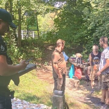 INSPECTORATUL DE JANDARMI: Zona Lacului Firiza NU este zonă amenajată pentru camping