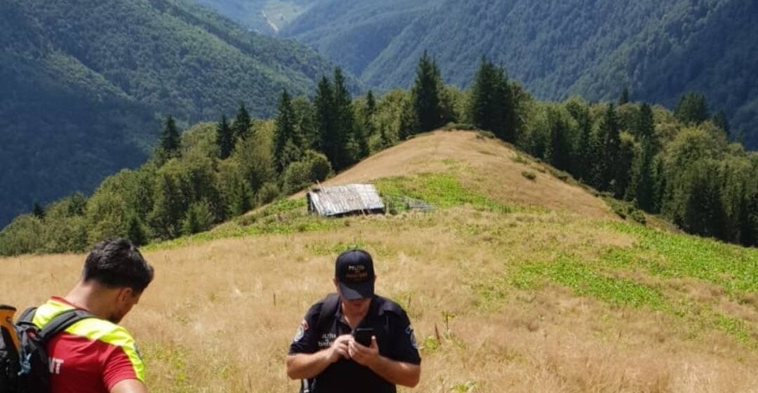 SALVAMONT MARAMUREȘ: Operațiune de căutare și salvare în Munții Maramureșului, în zona Vârfului Pop Ivan SALVAMONT MARAMUREȘ: Operațiune de căutare și salvare în Munții Maramureșului, în zona Vârfului Pop Ivan