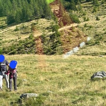 SALVAMONT MARAMUREȘ: O noua operațiune în zona Borșa pentru a salva două persoane rătăcite SALVAMONT MARAMUREȘ: O noua operațiune în zona Borșa pentru a salva două persoane rătăcite