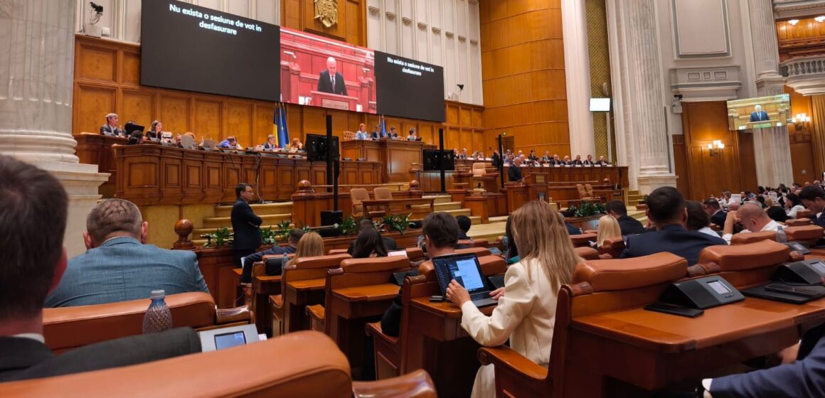 ZAHORÁNSZKI BRIGITTA: A început sesiunea parlamentară de toamnă – Guvernul și-a asumat responsabilitatea în fața Parlamentului pentru cinci proiecte din pachetul fiscal 2 de austeritate