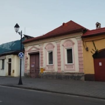 BAIA MARE: Întâlnire cu băimărenii nemulțumiți de construcția unui bloc în zona istorică a orașului