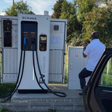 BAIA SPRIE: 8 stații de încărcare autovehicule electrice sunt active pentru orice doritor BAIA SPRIE: 8 stații de încărcare autovehicule electrice sunt active pentru orice doritor
