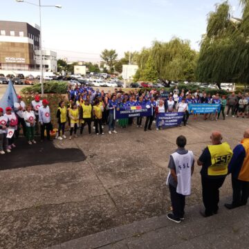 VIDEO: Este a patra săptămână când reprezentanții confederațiilor sindicale protestează în fața Prefecturii