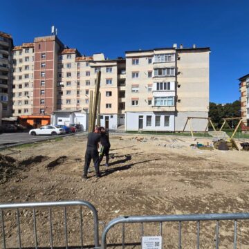 SIGHET: Se fac lucrări la un spațiu de joacă în cartierul Bogdan Vodă