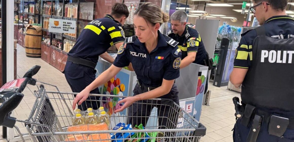 IPJ: Polițiștii maramureșeni, în sprijinul celor afectați de inundațiile din Suceava