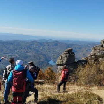 MUZEUL DE MINERALOGIE: Ziua Internațională a Geodiversității – Drumeție pe Vârful Igniș MUZEUL DE MINERALOGIE: Ziua Internațională a Geodiversității – Drumeție pe Vârful Igniș