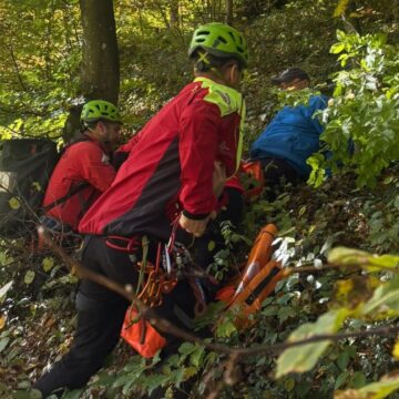 SALVAMONT MARAMUREȘ: Operațiune de salvare derulată în zona Usturoi din Baia Mare SALVAMONT MARAMUREȘ: Operațiune de salvare derulată în zona Usturoi din Baia Mare