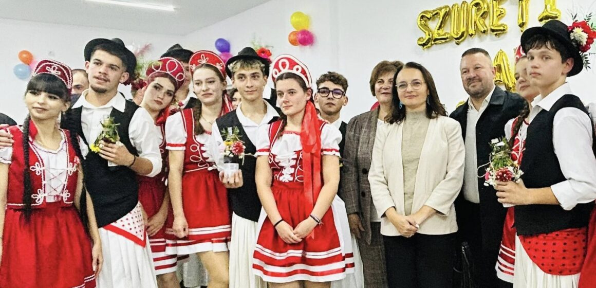 ZAHORÁNSZKI BRIGITTA: Balul strugurilor la Berchez