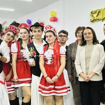 ZAHORÁNSZKI BRIGITTA: Balul strugurilor la Berchez