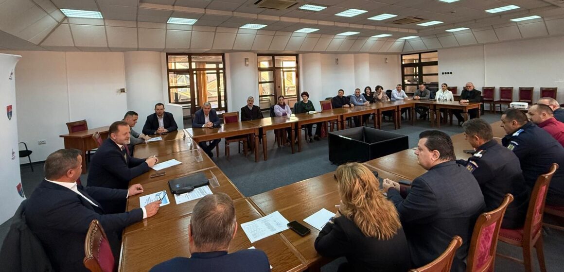 COLEGIUL PREFECTURAL: Situația economică și socială a județului, acțiuni derulate de DSVSA Maramureș în semestrul I 2025