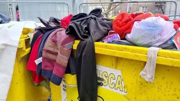 BAIA MARE: Colectare deșeuri textile BAIA MARE: Colectare deșeuri textile