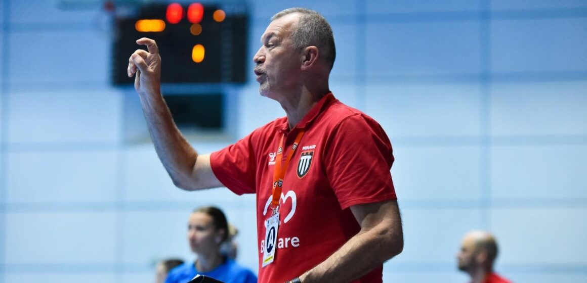 HANDBAL: Daniel Apostu, numit antrenor cu portarii la naționala feminină