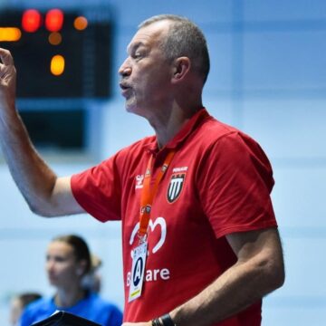 HANDBAL: Daniel Apostu, numit antrenor cu portarii la naționala feminină HANDBAL: Daniel Apostu, numit antrenor cu portarii la naționala feminină