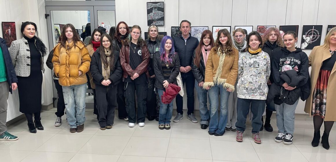 BAIA MARE: Activismului pentru Eliminarea Violenței împotriva Femeilor – expoziția elevilor Colegiului de Artă și Liceului Teoretic Németh László la Primăria Baia Mare BAIA MARE: Activismului pentru Eliminarea Violenței împotriva Femeilor – expoziția elevilor Colegiului de Artă și Liceului Teoretic Németh László la Primăria Baia Mare