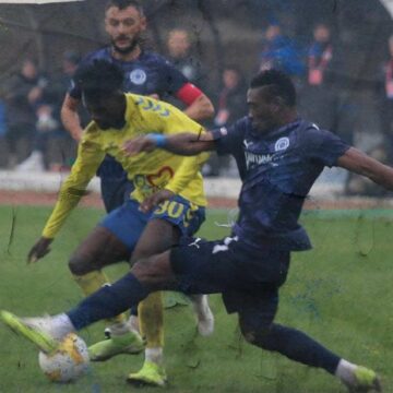 FOTBAL: CS Minaur, învinsă acasă la un scor usturător FOTBAL: CS Minaur, învinsă acasă la un scor usturător