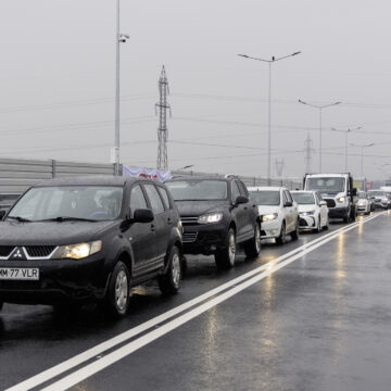 BAIA MARE: Pasajul Italsofa a fost deschis circulației rutiere – Fără panglici, dar cu trafic BAIA MARE: Pasajul Italsofa a fost deschis circulației rutiere – Fără panglici, dar cu trafic