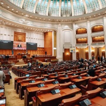 ZAHORÁNSZKI BRIGITTA: Fermierilor li se oferă un cadru clar, stabil și previzibil pentru accesarea sprijinului financiar ZAHORÁNSZKI BRIGITTA: Fermierilor li se oferă un cadru clar, stabil și previzibil pentru accesarea sprijinului financiar