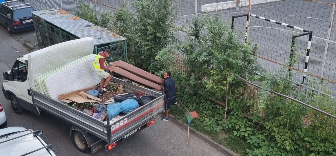COLECTARE DEȘEURI VOLUMINOASE: Ultima campanie din acest an în Baia Mare