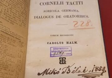 MUZEUL JUDEȚEAN DE ISTORIE: Exponatul lunii decembrie – Tacitus (extrase) ediție în limba latină, 1858