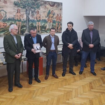 MUZEUL JUDEȚEAN DE ISTORIE ȘI ARHEOLOGIE: Expoziție temporară – Vicariatul Greco-Catolic al Maramureşului în epoca modernă