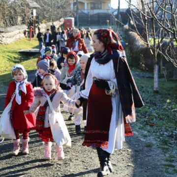 VIDEO: Crăciunul în Satu de pe Deal – Deschiderea oficială a celei de-a doua ediții