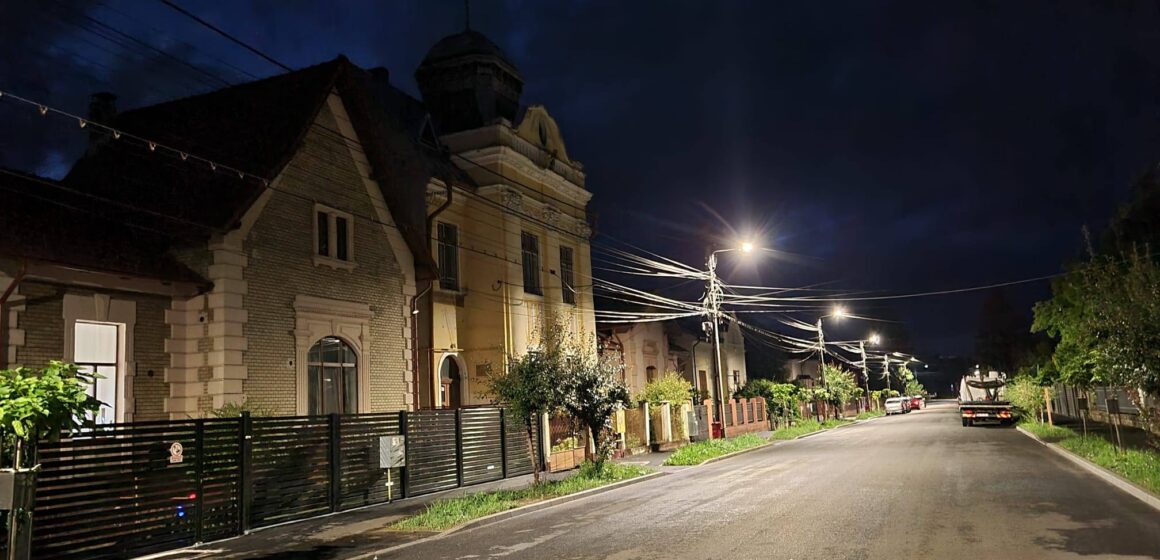 SIGHETU MARMAȚIEI: S-a semnat contractul pentru instalarea a 796 corpuri de iluminat pe străzile municipiului