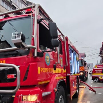 STAȚIA DE POMPIERI BORȘA intervine pentru lichidarea unui incendiu izbucnit într-o garsonieră STAȚIA DE POMPIERI BORȘA intervine pentru lichidarea unui incendiu izbucnit într-o garsonieră