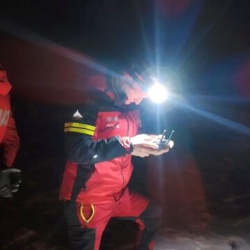 SALVAMONT: Operațiune de căutare în seara de Crăciun SALVAMONT: Operațiune de căutare în seara de Crăciun