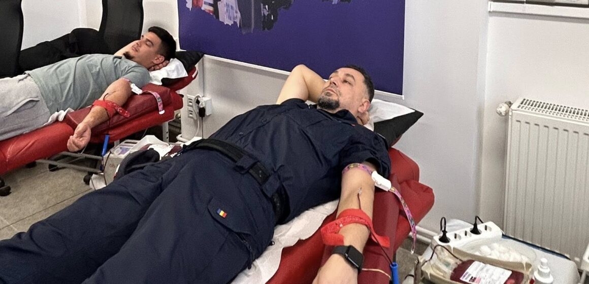 BAIA MARE: Polițiștii au donat sânge