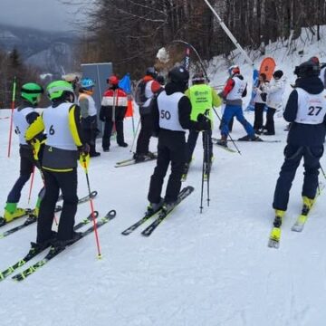 SUIOR: SnoWin Fest – Jandarmii montani, alături de participanți SUIOR: SnoWin Fest – Jandarmii montani, alături de participanți