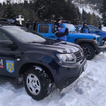 JANDARMII MARAMUREȘENI, prezenți la Raliul Zăpezii JANDARMII MARAMUREȘENI, prezenți la Raliul Zăpezii
