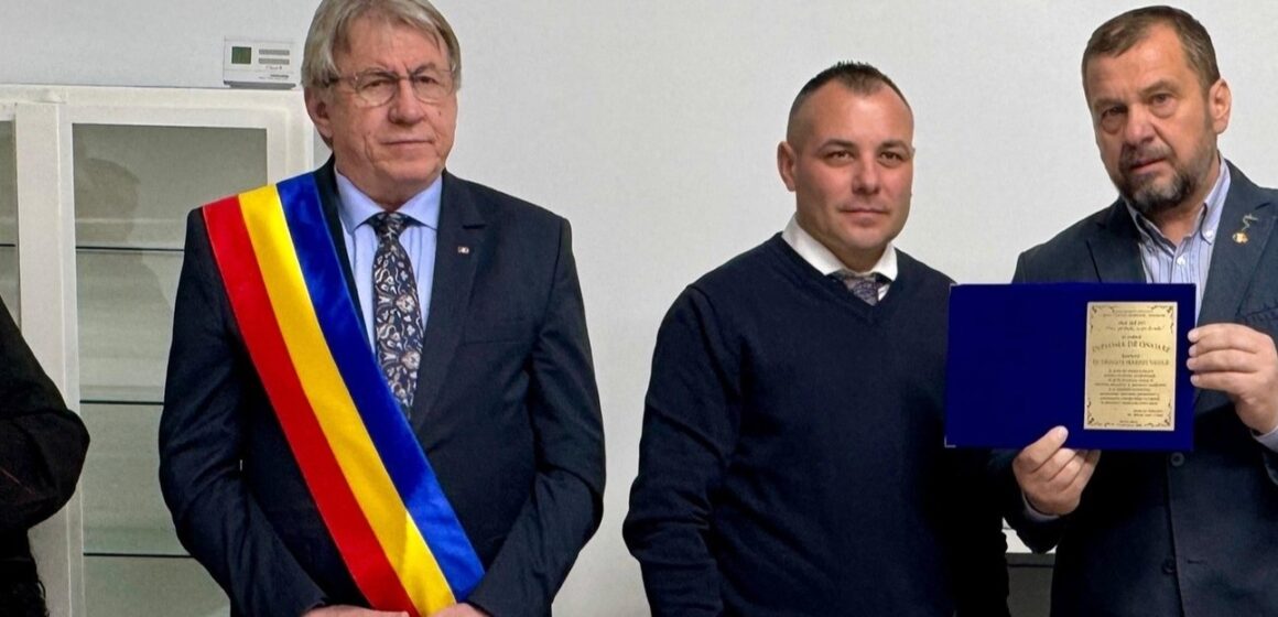 MIREȘU MARE: S-a inaugurat un cabinet medical veterinar la standarde europene MIREȘU MARE: S-a inaugurat un cabinet medical veterinar la standarde europene